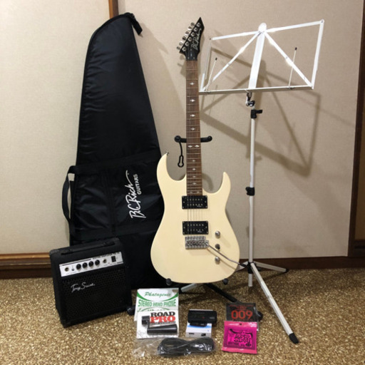（お譲り先決まりました）ギター、アンプ、ギタースタンド、譜面スタンド、ギターソフトケースセット