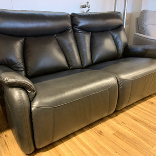 新品】イタリアンレザー電動ソファ 三人掛け アウトレット品