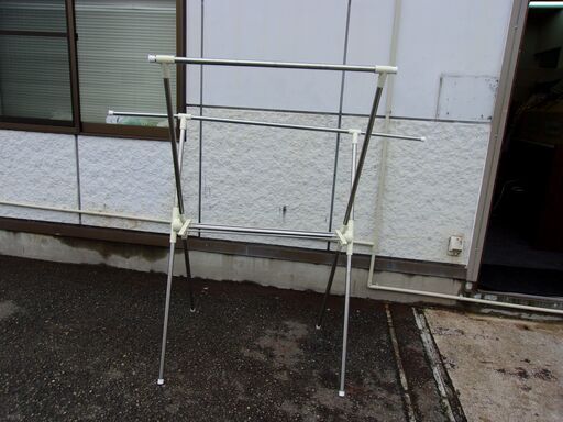 JM11360)物干し台 折り畳み式 幅：約159,5cm 高さ：約135cm 奥行：約63cm シルバー 中古品【取りに来られる方限定】