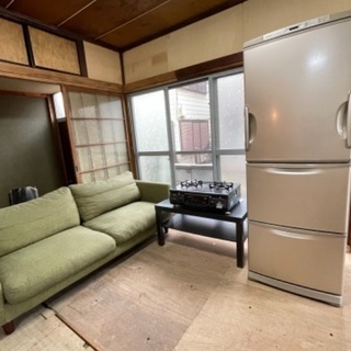 【ネット決済】二段ベッド、大型冷蔵庫、ソファ、小テーブル、コンロ