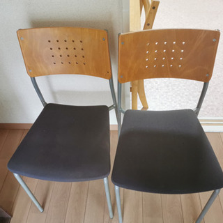 【ネット決済】回転椅子と椅子二つ