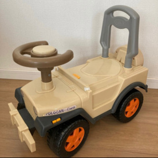 [お譲り決まりました]乗用玩具　車型おもちゃ　乗れる車のおもちゃ