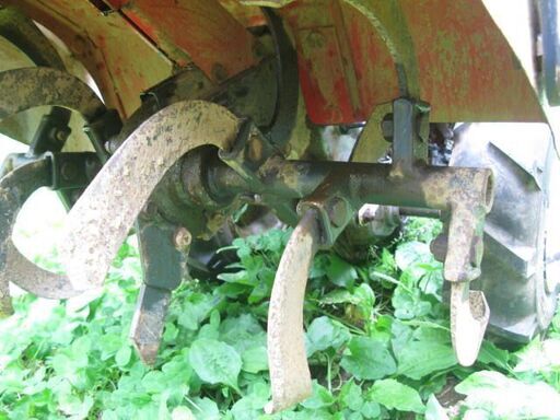 家庭菜園、イセキミニ耕運機KG50型、うね立て機付けます、完動品