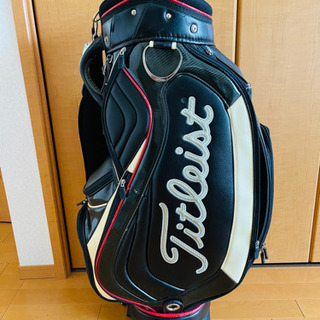 売り切れました💦Titleist タイトリスト キャディバッグ レザー＆カーボン調　ブラック