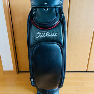 売り切れました💦Titleist タイトリスト キャディバッグ レザー＆カーボン調　ブラック