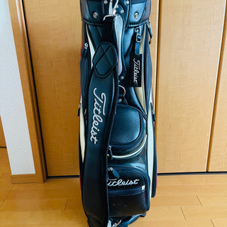 売り切れました💦Titleist タイトリスト キャディバッグ レザー＆カーボン調　ブラック
