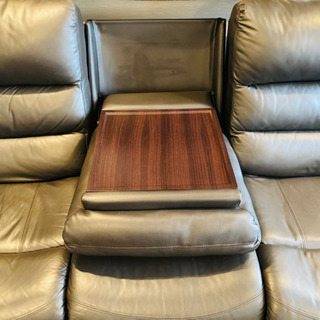 電動リクライニングソファー３人用　ニトリ