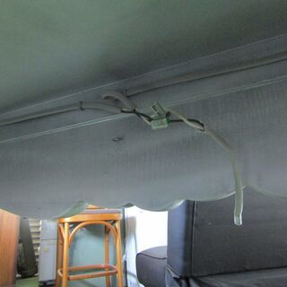 N3043 店舗用 ガラスケース ショーケース シルバー ロング ディスプレイ 店舗什器 インテリア 鍵付き ジュエリーケース 中古 福井 