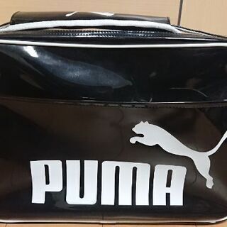 未使用 PUMA エナメルショルダーバッグ
