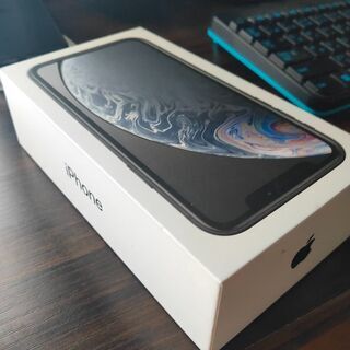 iPhoneXR 64GB Black MT002J/A 動作確...
