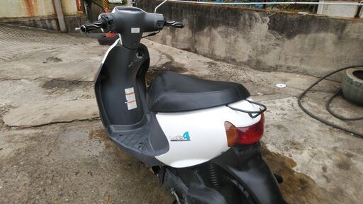 スズキレッツ4 CA41A 白 駆動系新品 色褪せあり