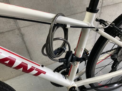 アウトレット カッコイイ。GIANT ESCAPE JR24 White 