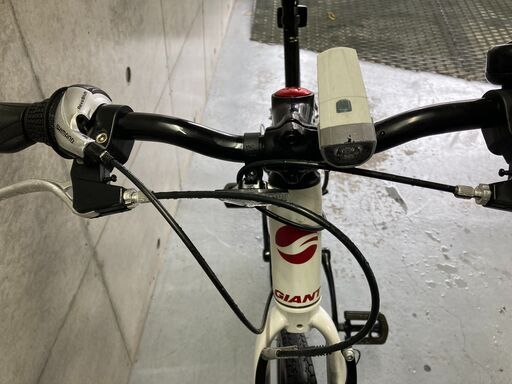 アウトレット カッコイイ。GIANT ESCAPE JR24 White 