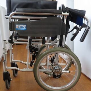 ♥️美品✨ミキ✨MIKI✨介護用車椅子✨車椅子✨折り畳み✨軽量✨BAL-4 ミキ 車椅子 軽量 コンパクト BAL-R4 折りたたみ 介助用