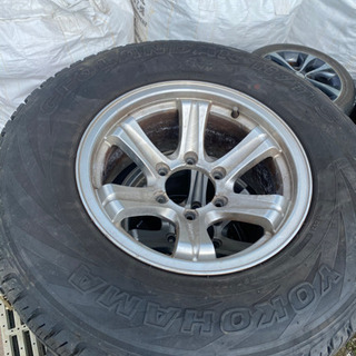 265/70R16 112H溝ほぼ新品ランドクルーザー