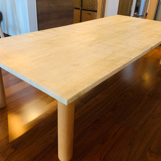 テーブル　木材
