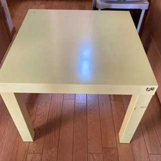IKEA ローテーブル　サイドテーブルにどうですか。