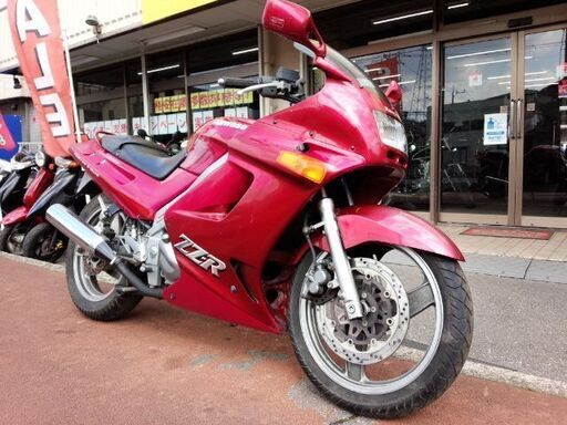 NO.3816　ＺＺＲ２５０　水冷４サイクル２気筒２５０ｃｃエンジン　ワインレッド　☆彡
