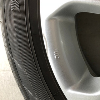 日産　ジューク　タイヤ