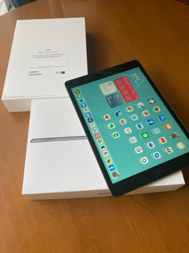 iPad 32GB 第7世代　美品　箱付き
