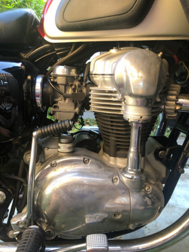 Kawasaki w650 走行4500キロ 車検令和3年12月まで。カツ様　交渉中。 Kawasaki w650 走行4500キロ 車検令和3年12月まで。カツ様 交渉