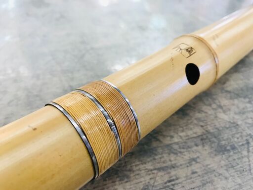 【希少2尺1寸】尺八　容山作　銀三線　藤巻き　二分割 Amazon.co.jp: 2尺1寸尺八 容山作 銀三線 藤巻き 二分割 : 楽器
