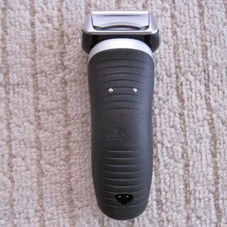 ブラウン メンズ電気シェーバー シリーズ7 7897cc 4カットシステム 水洗い/お風呂剃り可