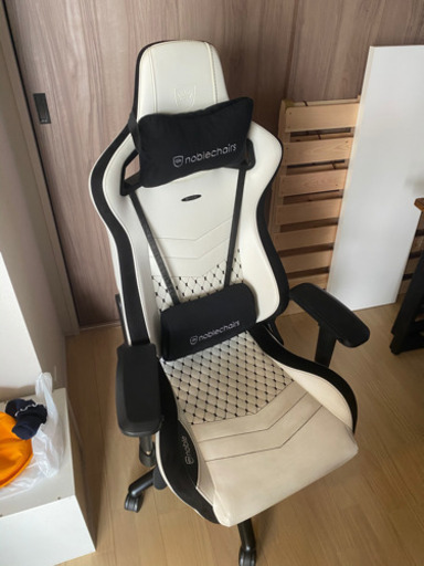 noblechairs ゲーミングチェア　白