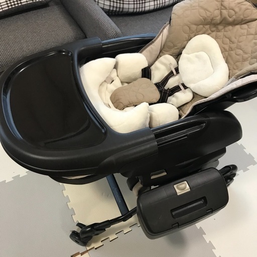 combi コンビ　ホワイトレーベル　ハイローチェア　ネムリラ　オートスウィング　抱っこプラス　エッグショック　自動