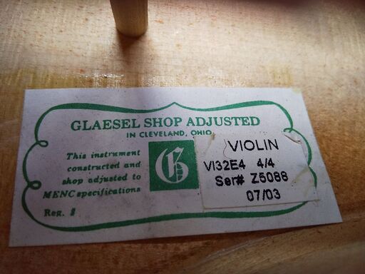 内部に2枚のラベルが張られた◇独？製と思われる