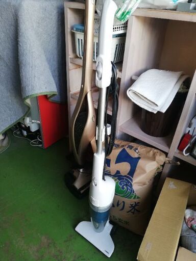 2way 小型軽量掃除機　ツインバード