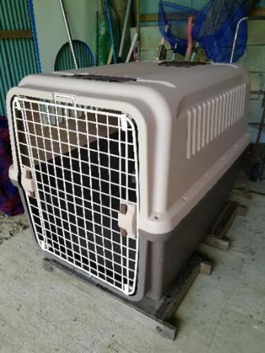 【値下げしました】大型犬用 XLサイズ コロ付きキャリー
