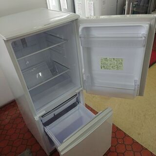 G:968242 2ドア 137L 冷凍冷蔵庫 2016年 シャープ