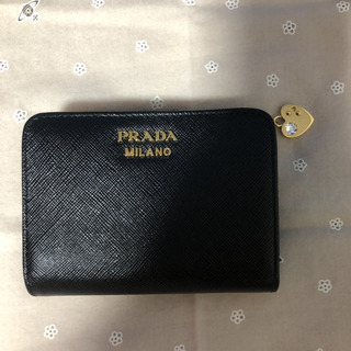 【ネット決済・配送可】PRADA 2つ折り財布