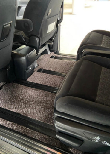 フロアマットアルファード30系ロングスライドシート搭載車用 はりちゃん 中川の家具の中古あげます 譲ります ジモティーで不用品の処分