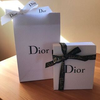 Dior(ディオール)★ギフトバッグ＆パッケージ＆リボンのセット