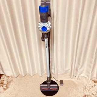 dyson ダイソン 掃除機 V6 cord-free pro 訳あり】ダイソン掃除機 V6 Cordfree Pro 30000円⭐️純正スタンド付き