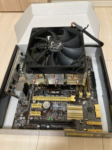 マザーボード　CPU  CPUクーラー　メモリ