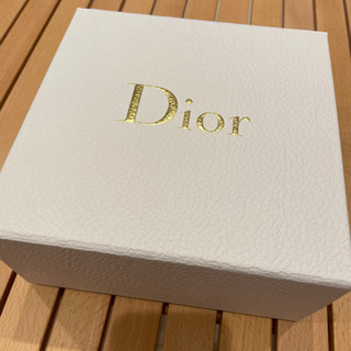 Dior ギフトボックス