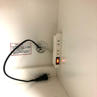 ☆食器棚☆(炊飯器、電子レンジ、トースター置けます)