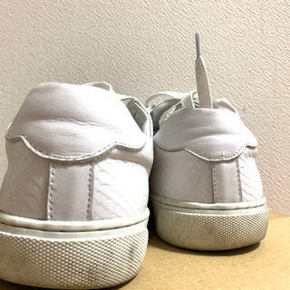 スニーカー PP 派手なクロコデザインメタルスカルディティール