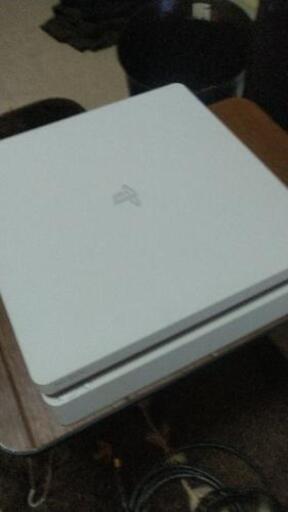PS4 Slim (白) ＋冷却ファン付縦置きスタンド＋充電器