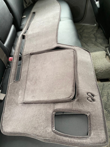 215ハイラックスサーフ ダッシュマット