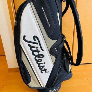 売り切れました💦Titleist タイトリスト　キャディーバッグ　ブラック＆ゴールド