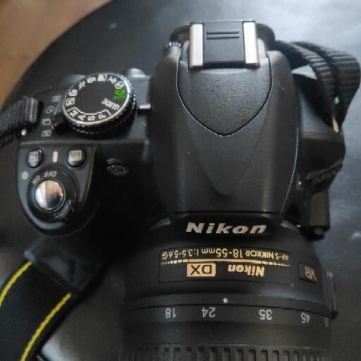 値下げしました、NikonD3100一眼レフカメラと、レンズと予備のバッテリー１個充電器とバッグと説明書のセットです。