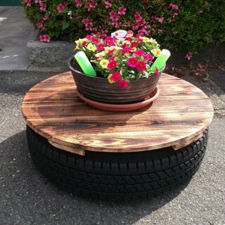 【ネット決済・配送可】タイヤ用・プランター杉板(焼き+クリア塗装)