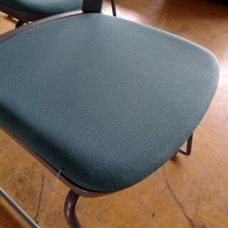 コクヨ(KOKUYO) ７客セット スタッキングチェア ミーティングチェア・多目的チェア【USED】札幌市限定配送OR札幌市白石区店頭引取りOK/藻岩倉庫