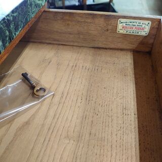 GUCCI ロゴマフラー GG柄 シルク ウール ラインデザイン ベージュ-【愛品倶楽部柏店】メルシエ・フレール　アールデコ様式　コンソールキャビネット【店舗同時販売中】