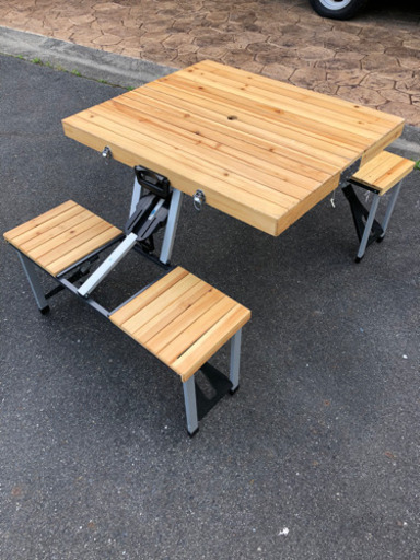 引き取り先決まりました。引き取り限定！　1000円　アウトドア　キャンプ　折り畳み　テーブル