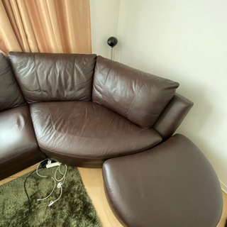 取引中ーIKEA レザー カウチソファー